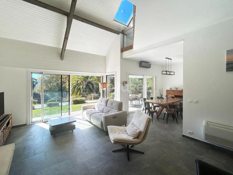 Maison - 150 m² - 6 pièces