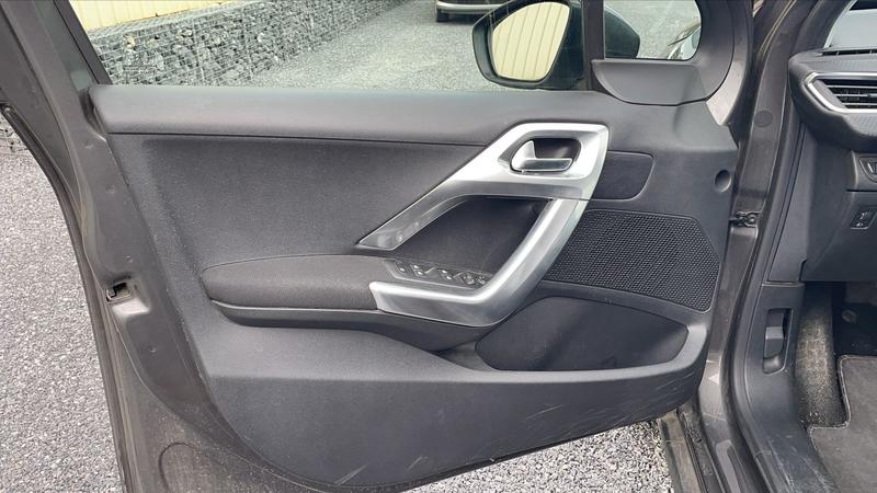 Peugeot 2008 I 1.2 PureTech 110 Eat6 Allure - Automatique