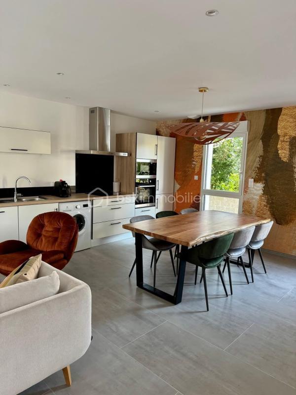 Maison - 80 m² - 4 pièces