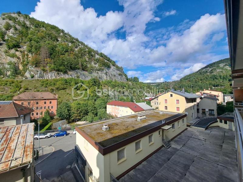 Appartement - 82 m² - 5 pièces