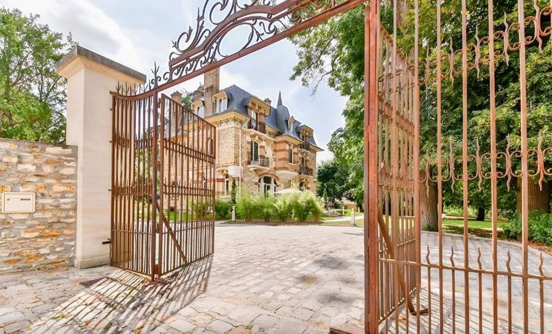 Manoir - 550 m² - 15 pièces