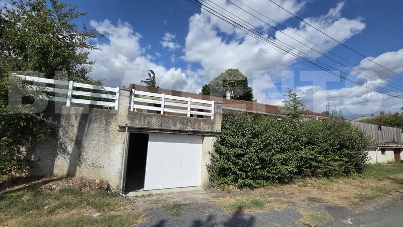 Maison traditionnelle - 90 m² - 5 pièces