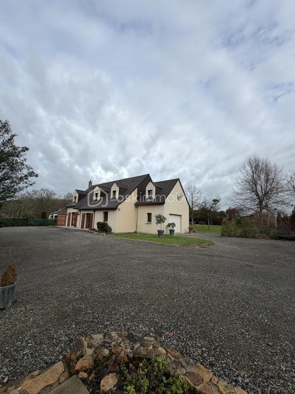 Pavillon - 151 m² - 7 pièces