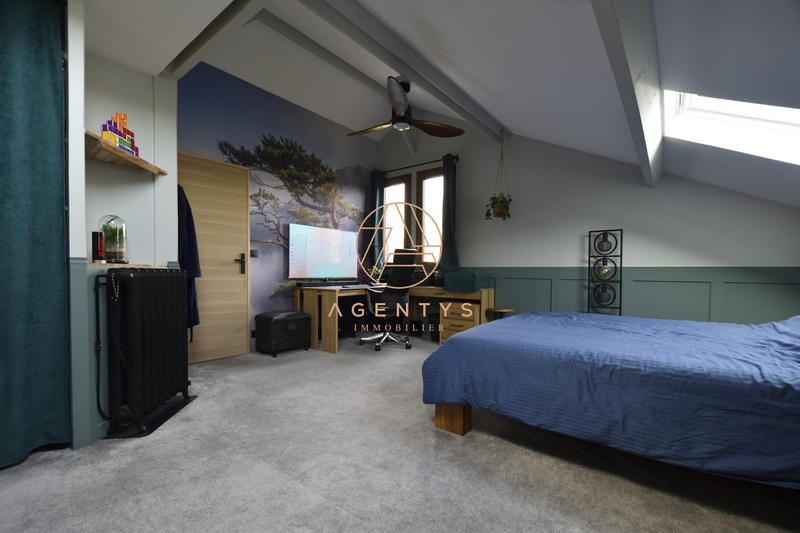 Maison - 175 m² - 6 pièces