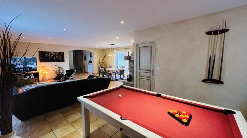 Maison - 172 m² - 6 pièces