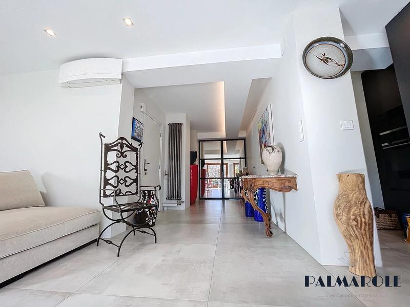 Appartement - 97 m² - 3 pièces