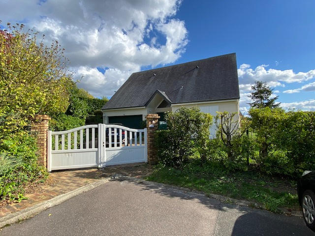 Maison - 143 m² - 6 pièces