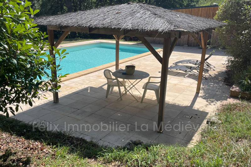 Maison - 170 m² - 6 pièces