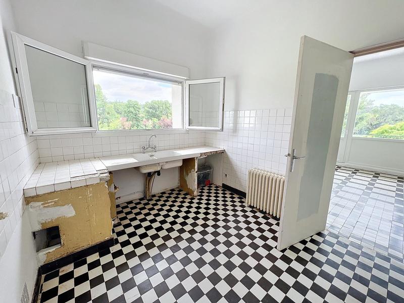 Maison - 190 m² - 10 pièces