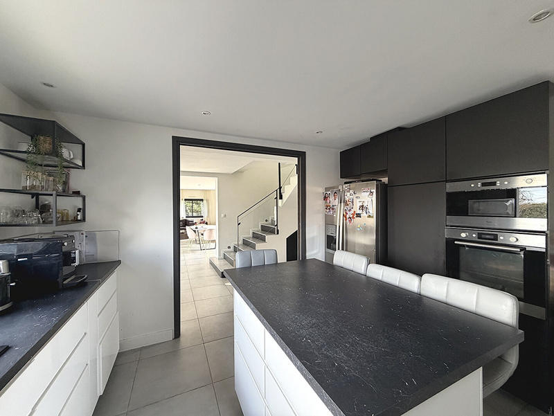 Maison - 160 m² - 6 pièces