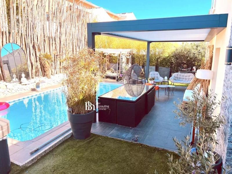 Maison - 123 m² - 6 pièces