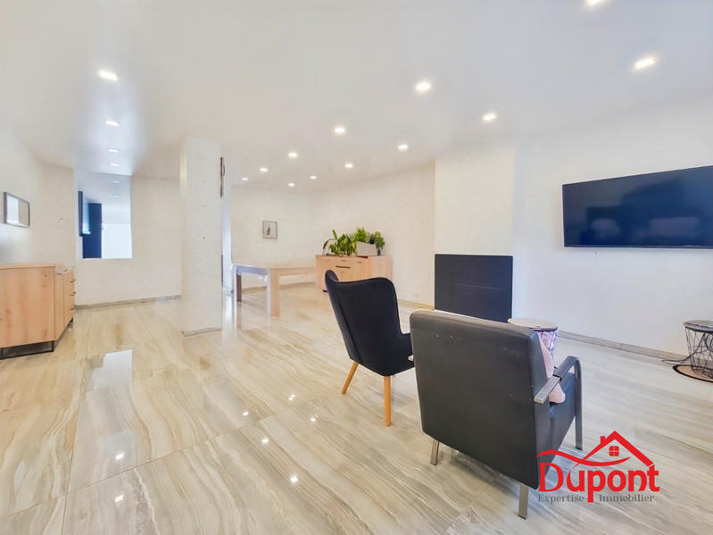 Maison - 104 m² - 4 pièces