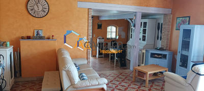 Maison - 210 m² - 7 pièces