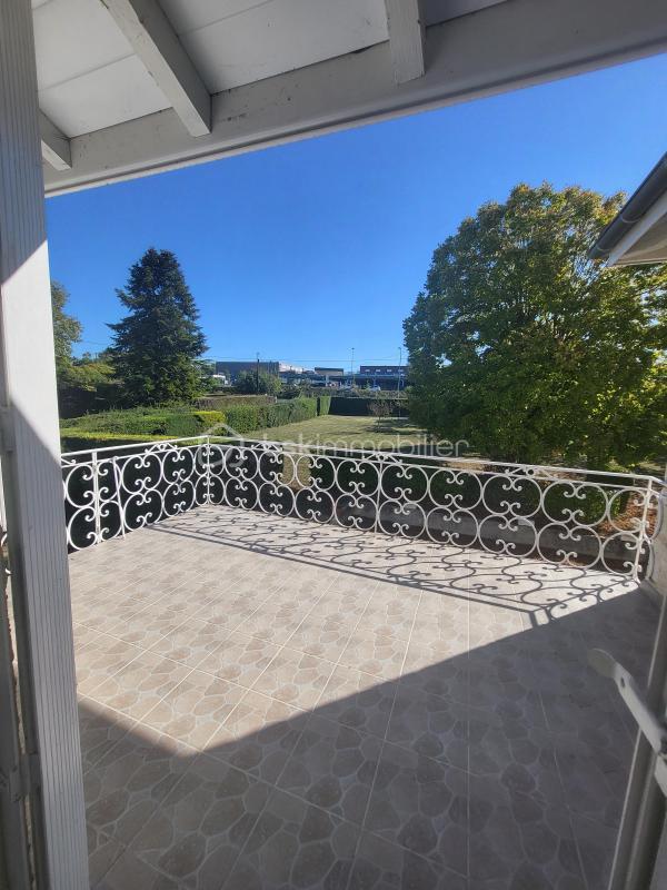 Maison en pierre - 97 m² - 4 pièces