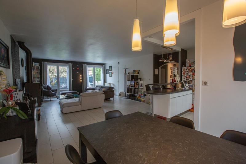 Maison - 140 m² - 6 pièces