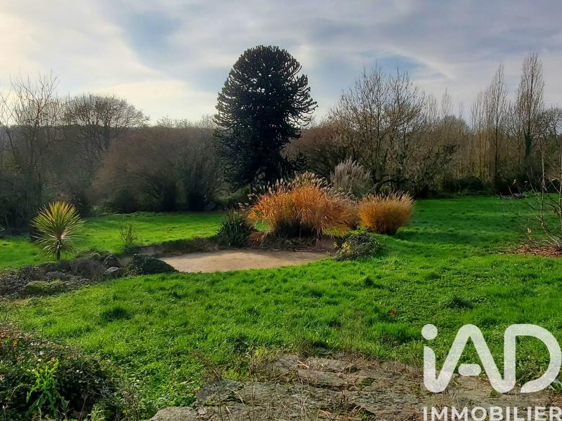 Maison - 187 m² - 8 pièces