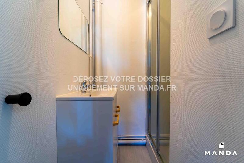 Chambre - 10 m² - 5 pièces