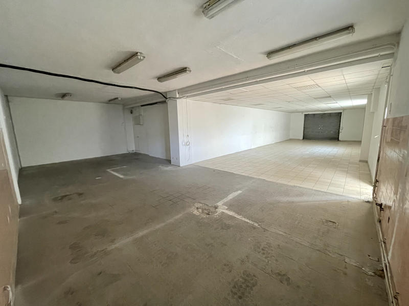 Local commercial - 141 m²