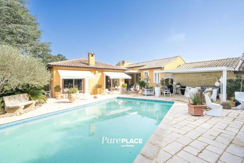 Propriété - 166 m² - 5 pièces