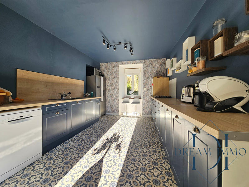 Maison - 190 m² - 6 pièces