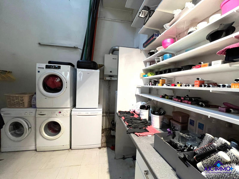 Fonds de commerce - Local commercial - 98 m²