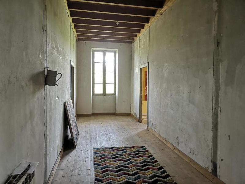 Maison - 410 m² - 8 pièces