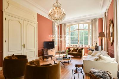 Château - 495 m² - 13 pièces