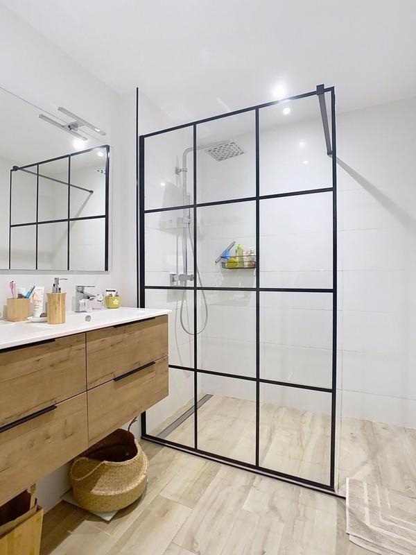 Maison - 231 m² - 10 pièces