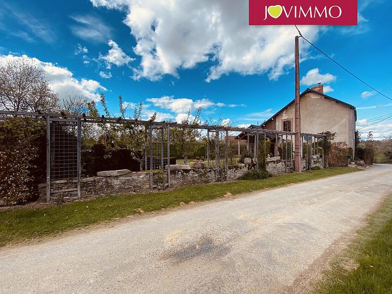 Maison - 250 m² - 9 pièces