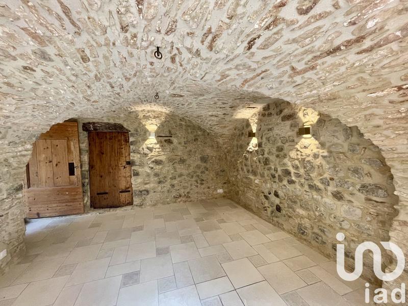 Maison de village - 207 m² - 9 pièces