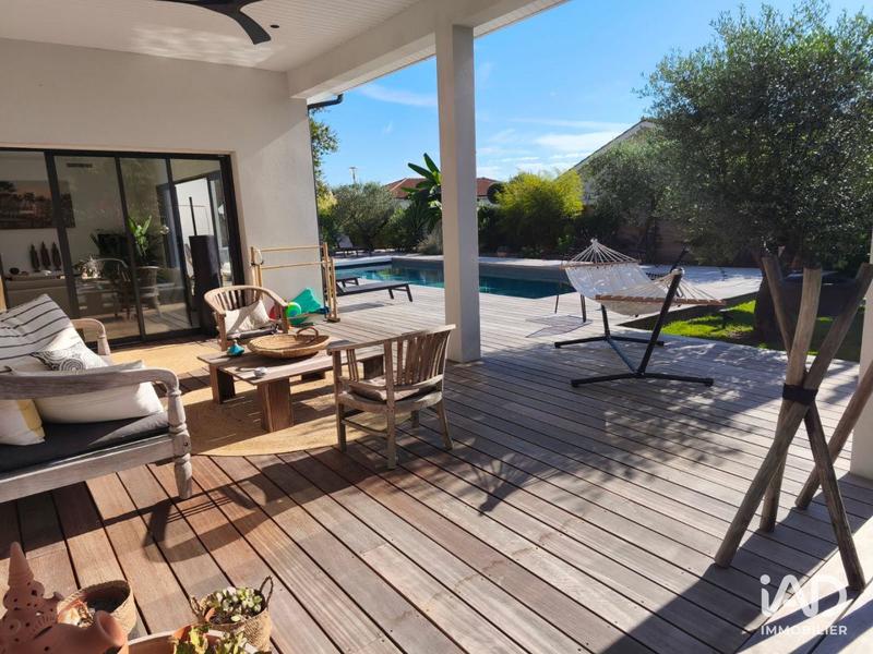 Maison - 182 m² - 5 pièces