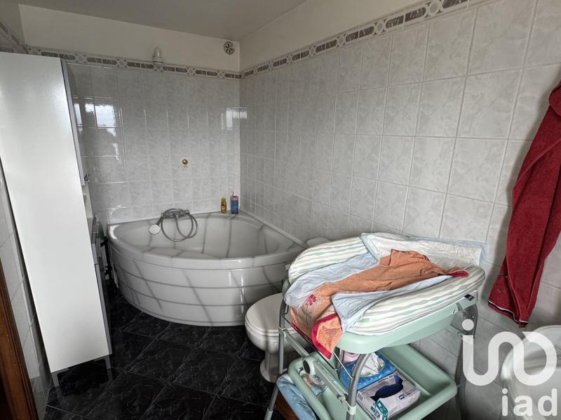 Maison - 121 m² - 5 pièces