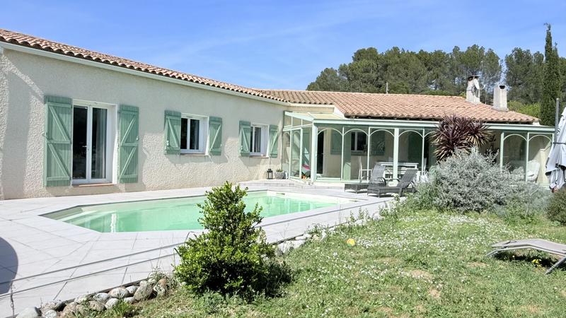 Villa - 200 m² - 6 pièces