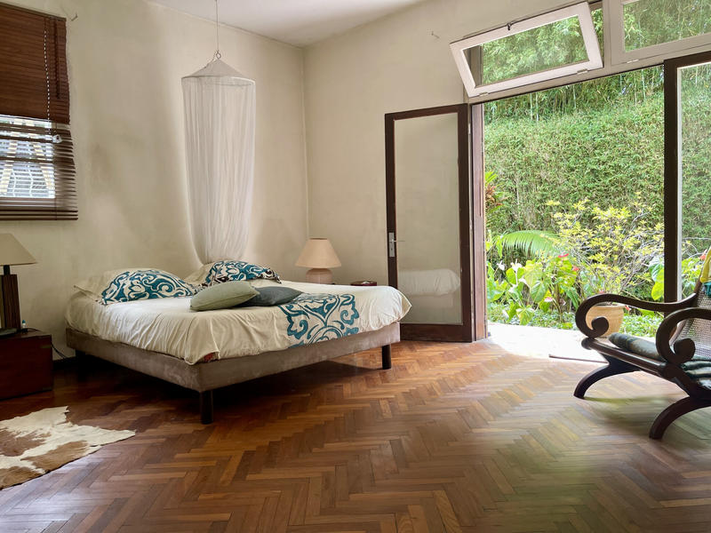 Maison - 180 m² - 7 pièces