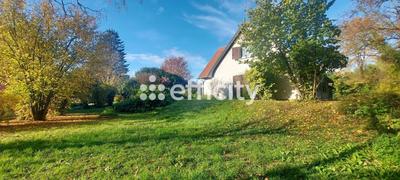 Maison - 190 m² - 5 pièces