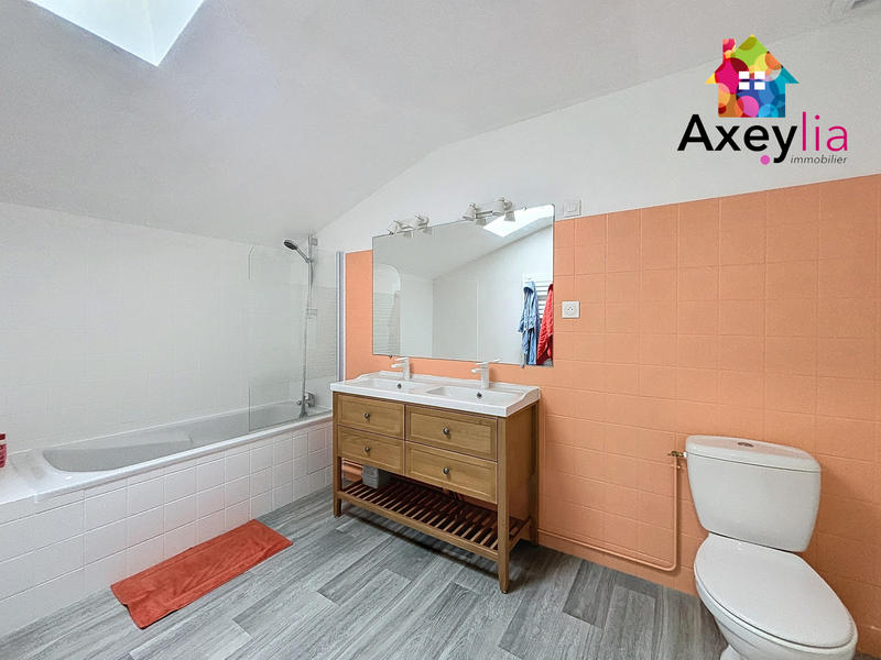 Maison - 96 m² - 3 pièces