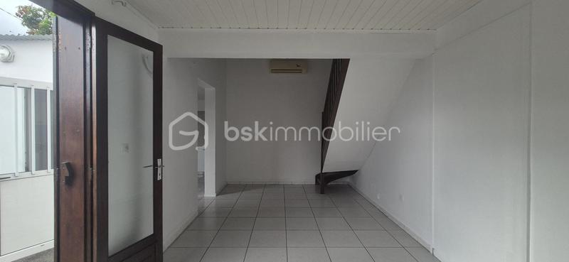 Maison - 96 m² - 4 pièces