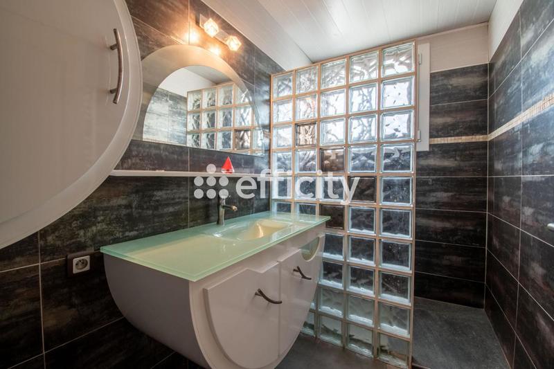 Pavillon - 148 m² - 6 pièces