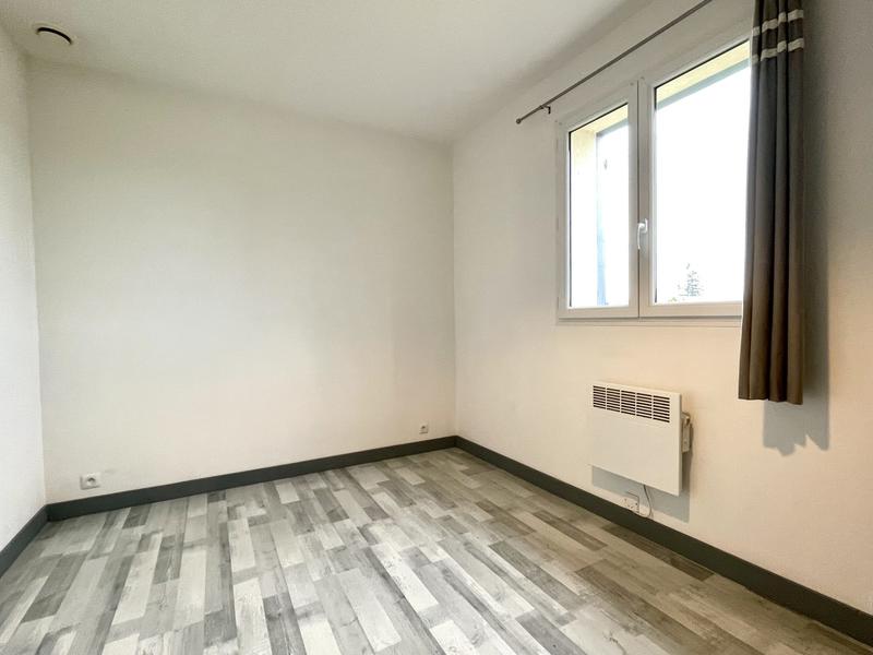 Maison traditionnelle - 165 m² - 8 pièces