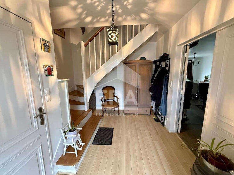 Maison - 155 m² - 8 pièces