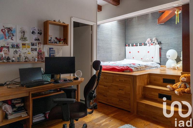 Maison - 206 m² - 7 pièces