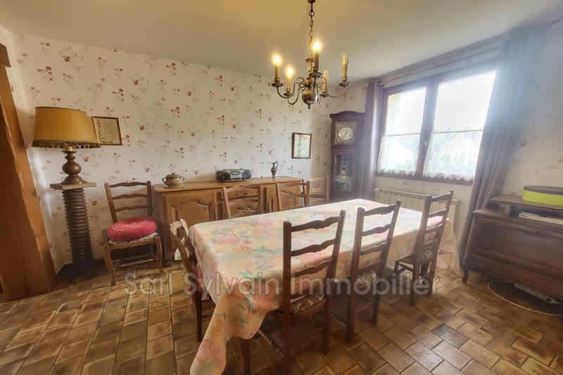 Maison - 178 m² - 7 pièces