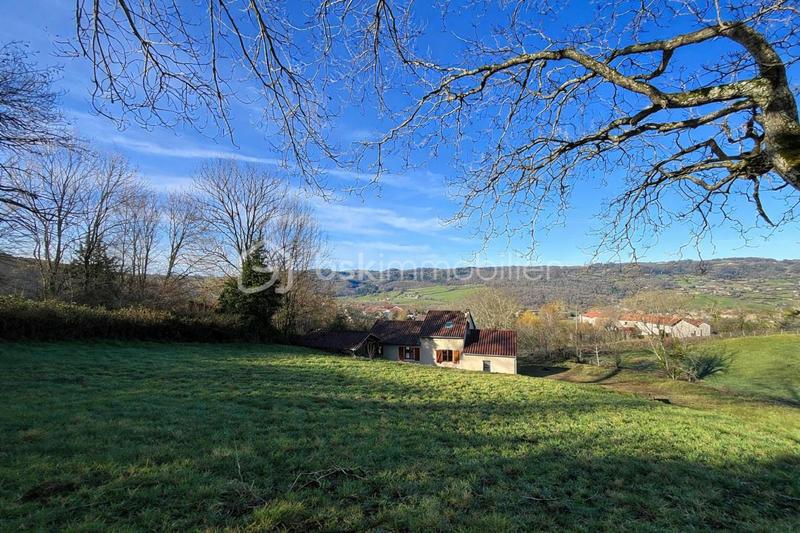 Maison traditionnelle - 131 m² - 5 pièces