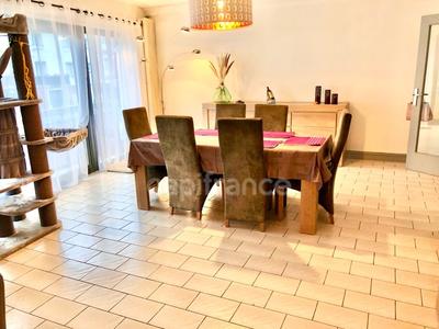 Appartement - 123 m² - 6 pièces