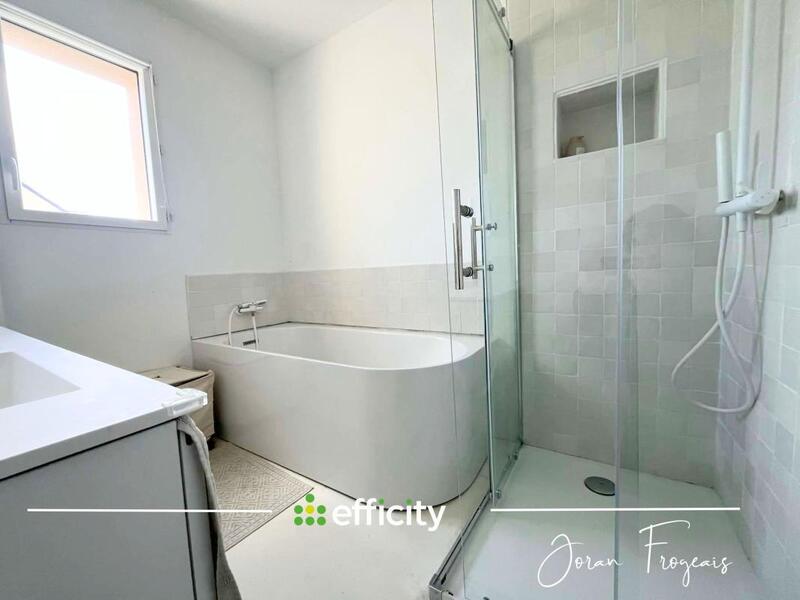 Pavillon - 98 m² - 5 pièces