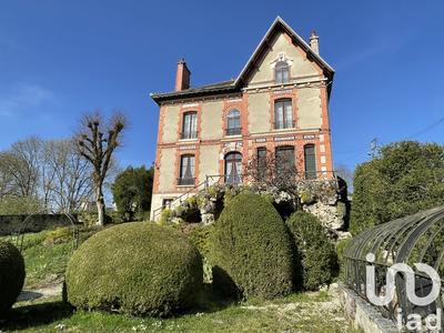Maison - 276 m² - 10 pièces