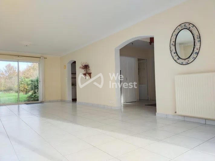 Maison - 254 m² - 12 pièces