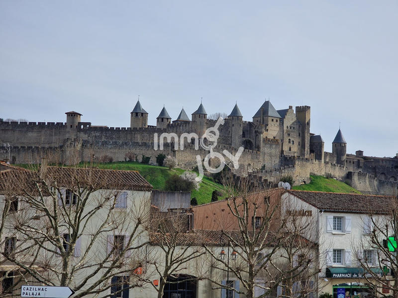 Immeuble - 170 m² - 8 pièces