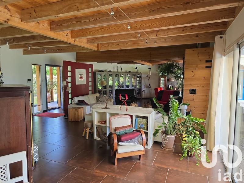 Maison de maîtres - 243 m² - 7 pièces