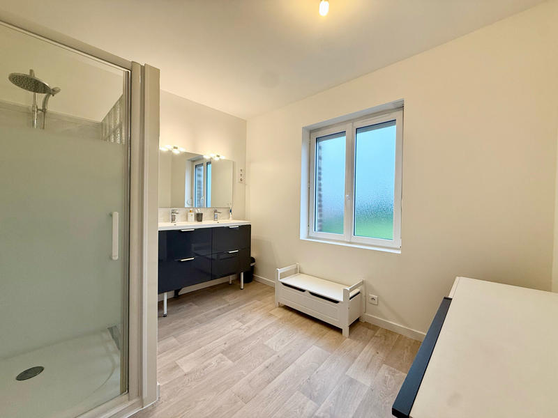 Maison - 276 m² - 8 pièces